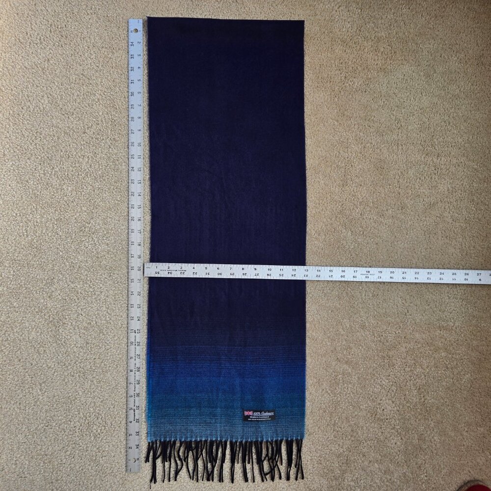 NWOT Blue Ombre Gradiated Cashmere Scarf with Fringe - Picture 8 of 8